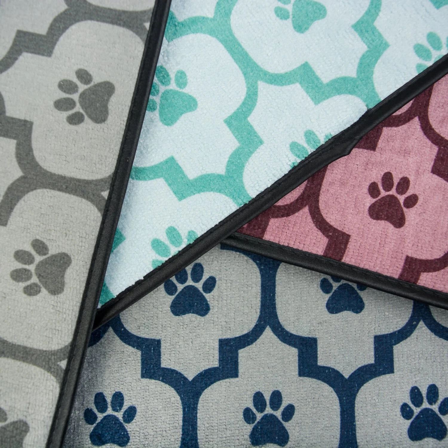 Bone Dry Lattice Paw Print Dog & Cat Food Mat - Image 4