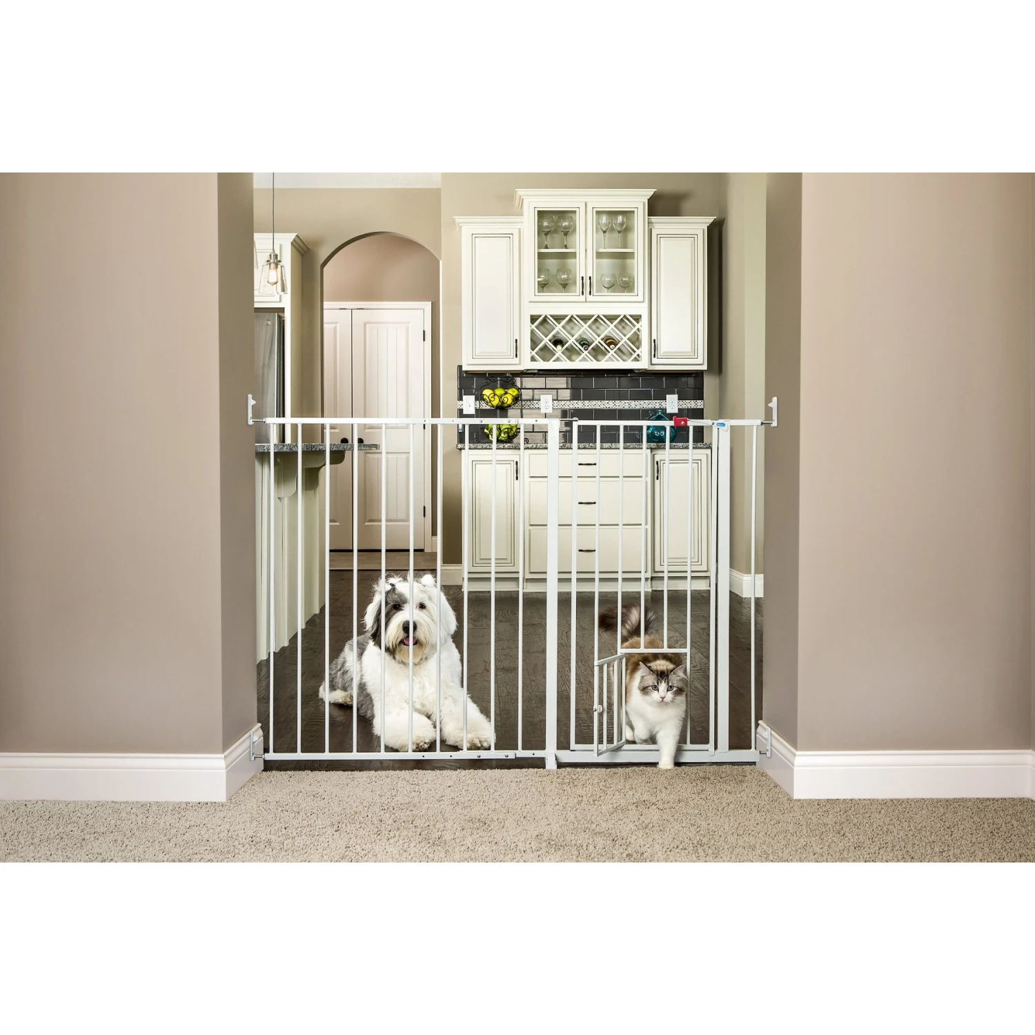 Carlson Pet Products Maxi Walk-Thru Dog Gate With Small Pet Door - Image 4