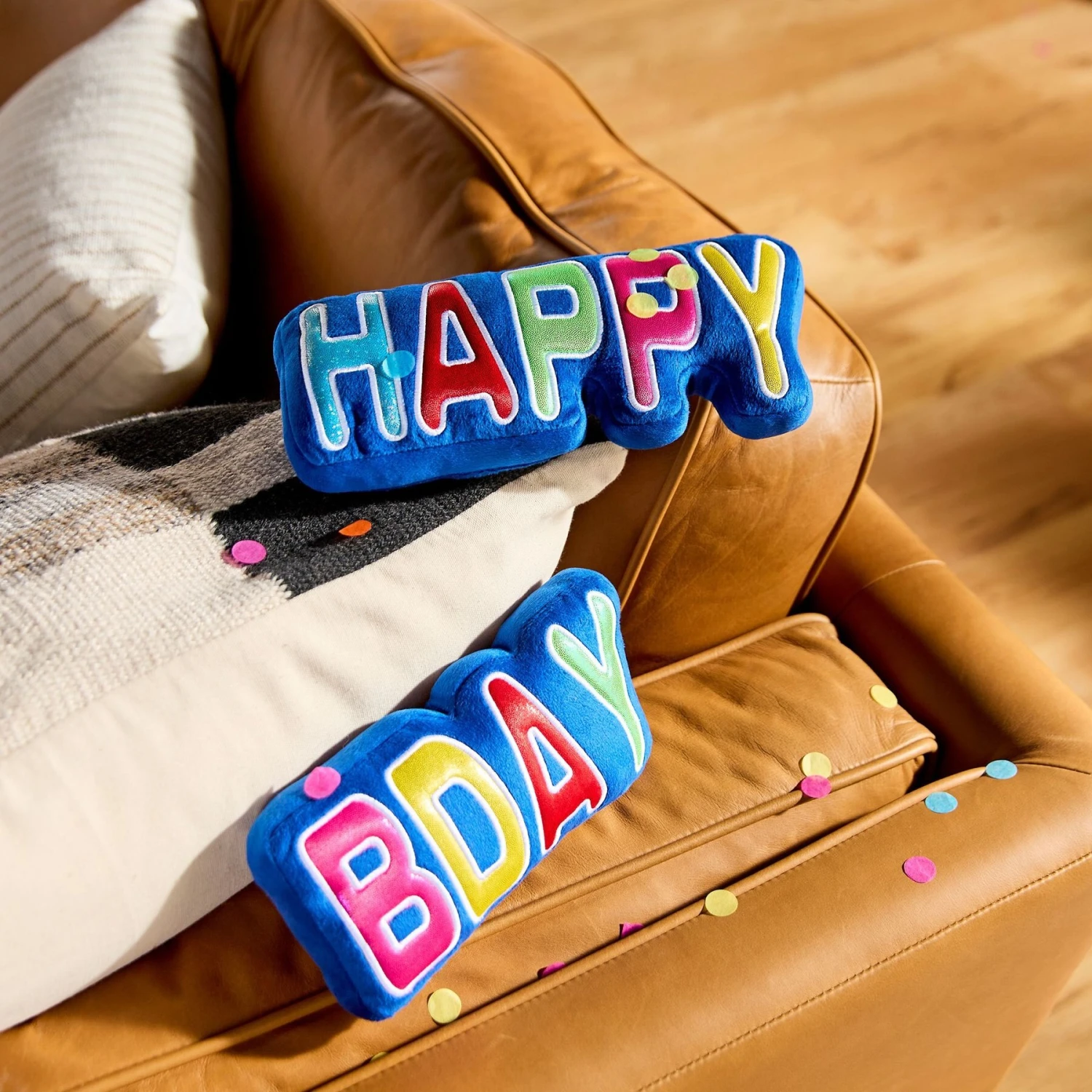 Goody Box Birthday Dog Toys & Treats & Pooch Creamery Peanut Butter Flavor Ice Cream Mix Dog Treat, 5.25-oz Cup - Image 4